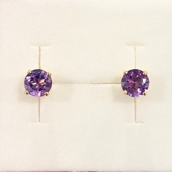 Jewelry - 14K Amethyst Stud Earrings, Dainty Round Solitaire, Light Purple, Yellow Gold